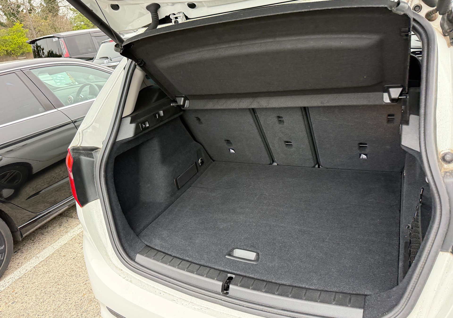 BMW 2 Series 218i Active Tourer Sport фото 8