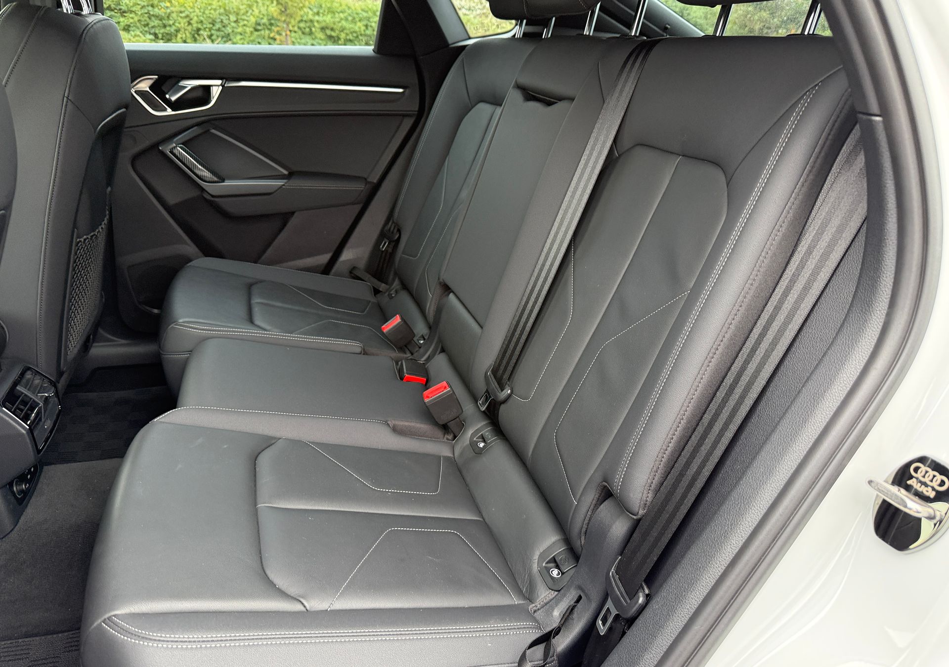 Audi Q3 35 TFSI S-Line фото 4