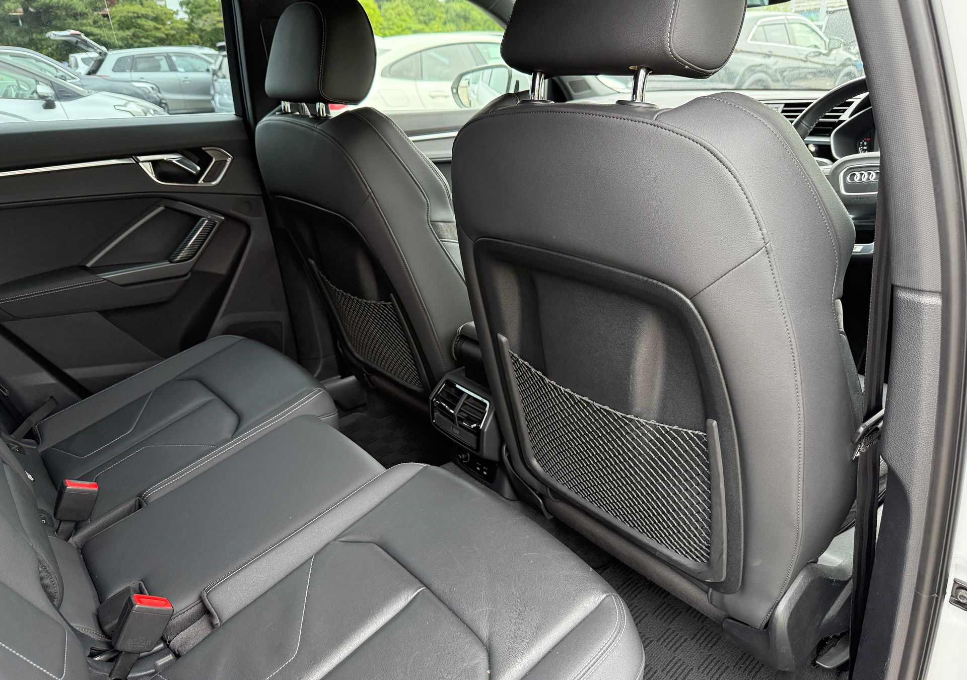 Audi Q3 35 TFSI S-Line фото 7