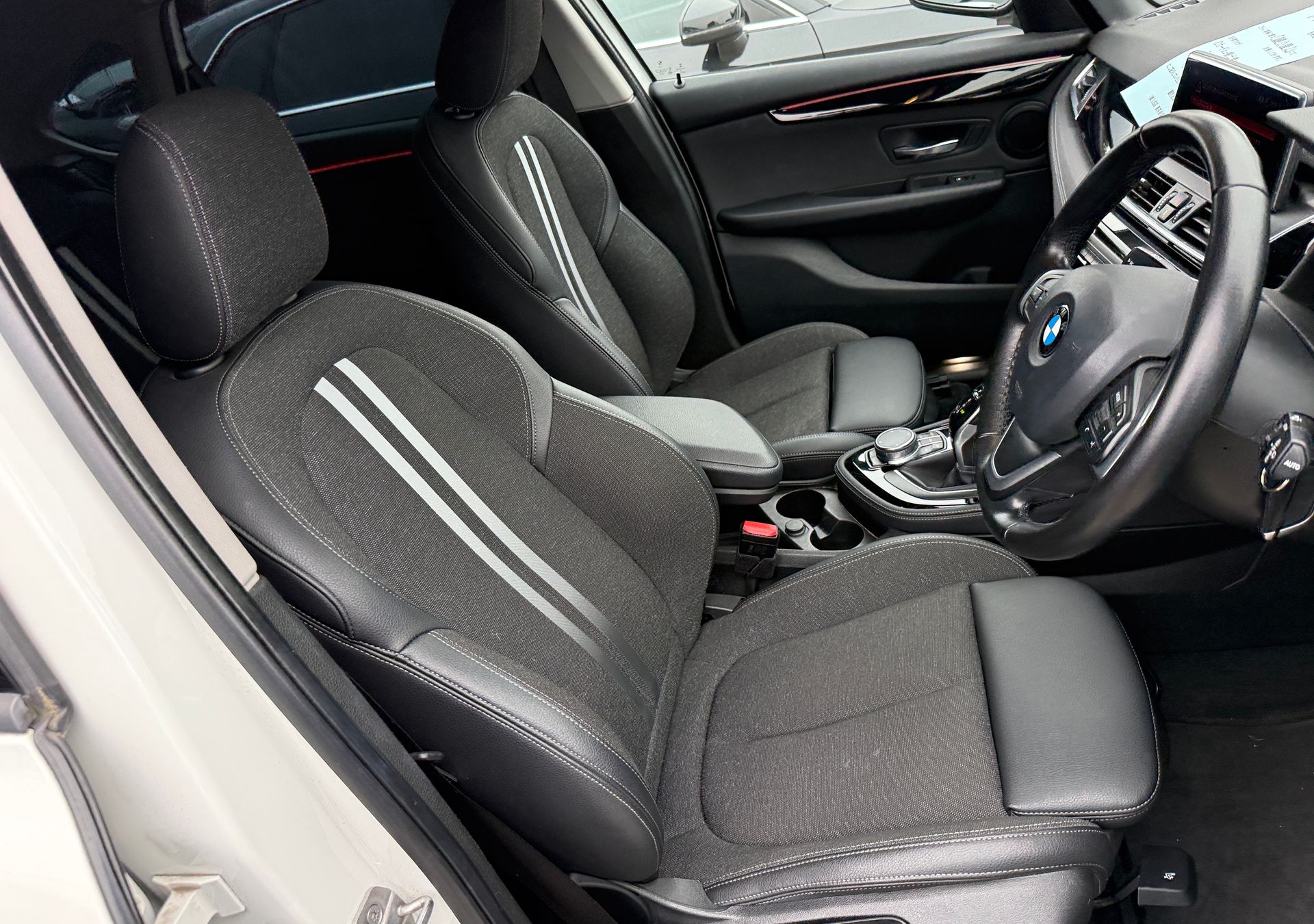 BMW 2 Series 218i Active Tourer Sport фото 6