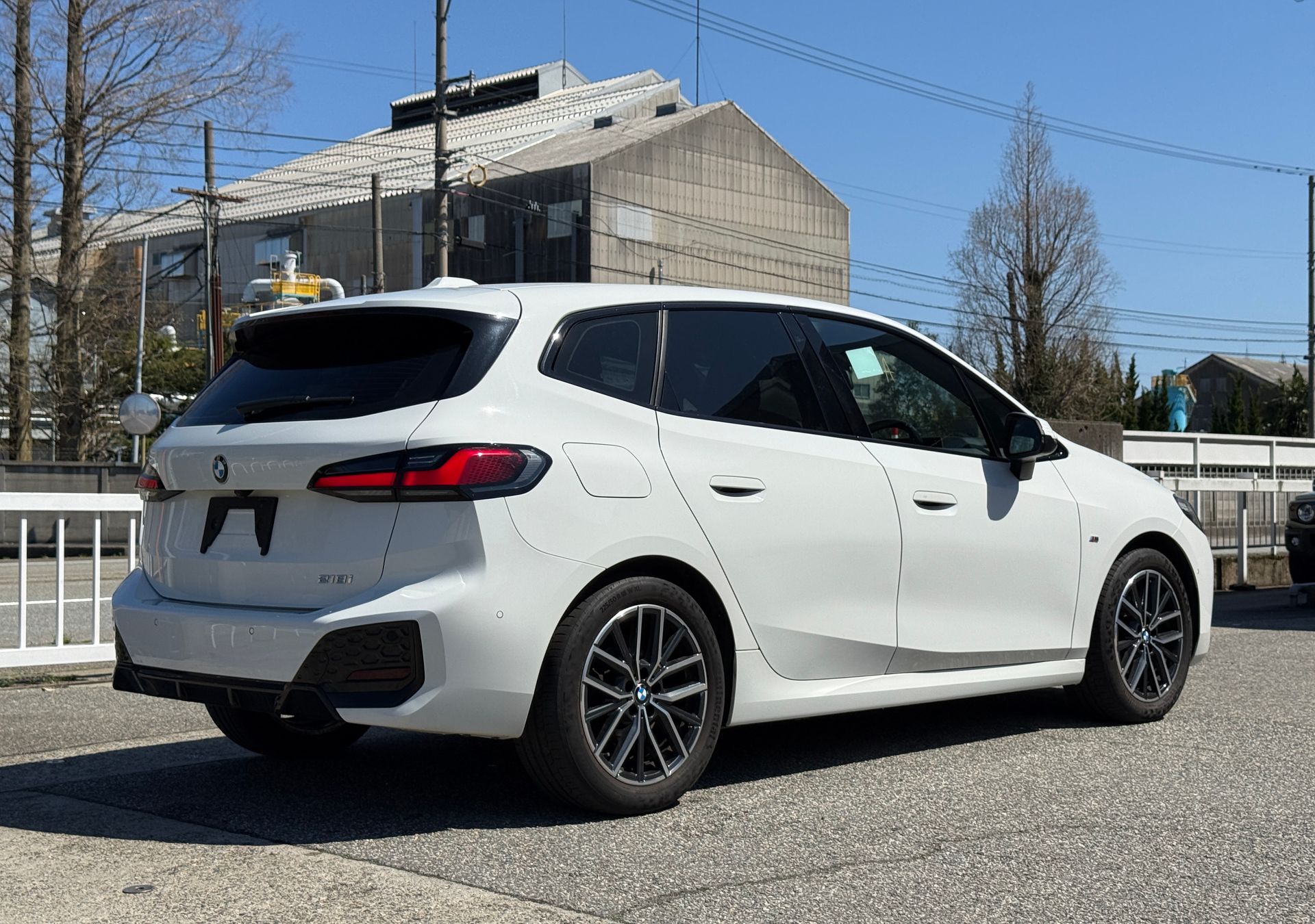 BMW 2 Series 218i Active Tourer M Sport фото 3