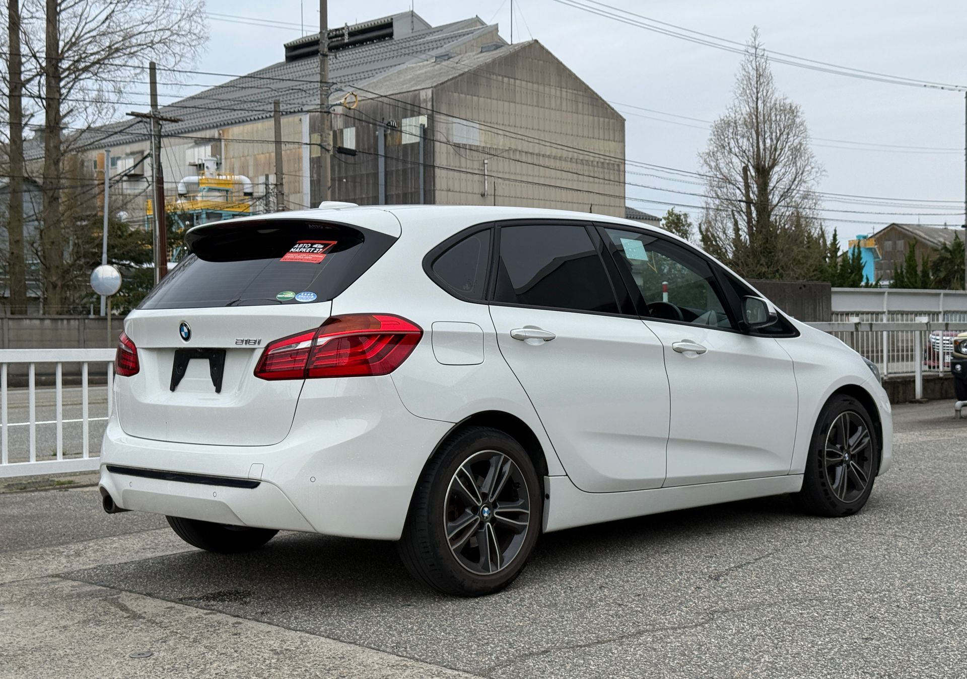 BMW 2 Series 218i Active Tourer Sport фото 3