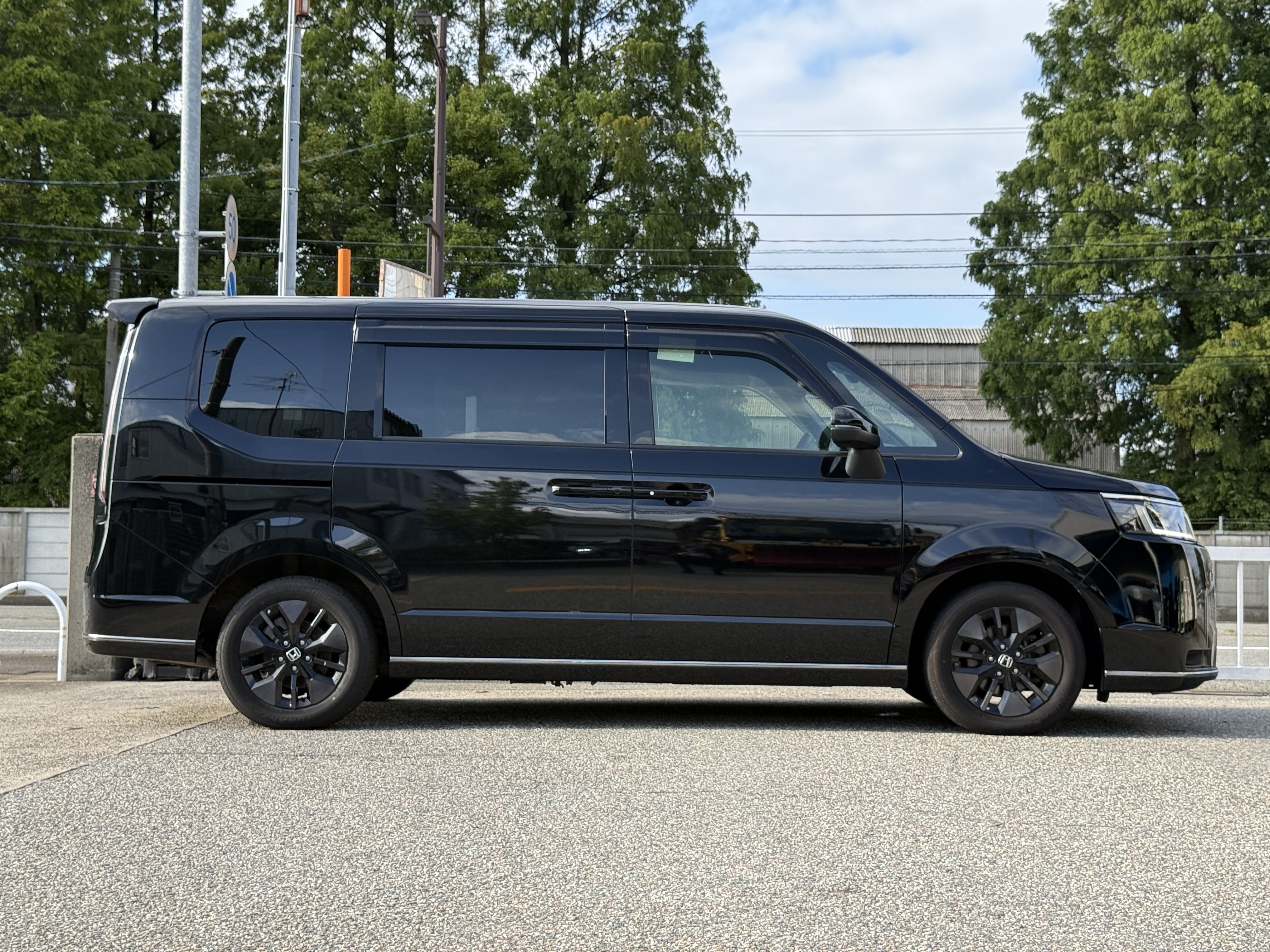 HONDA STEPWGN 4WD 7SEATS, миниатюра 2