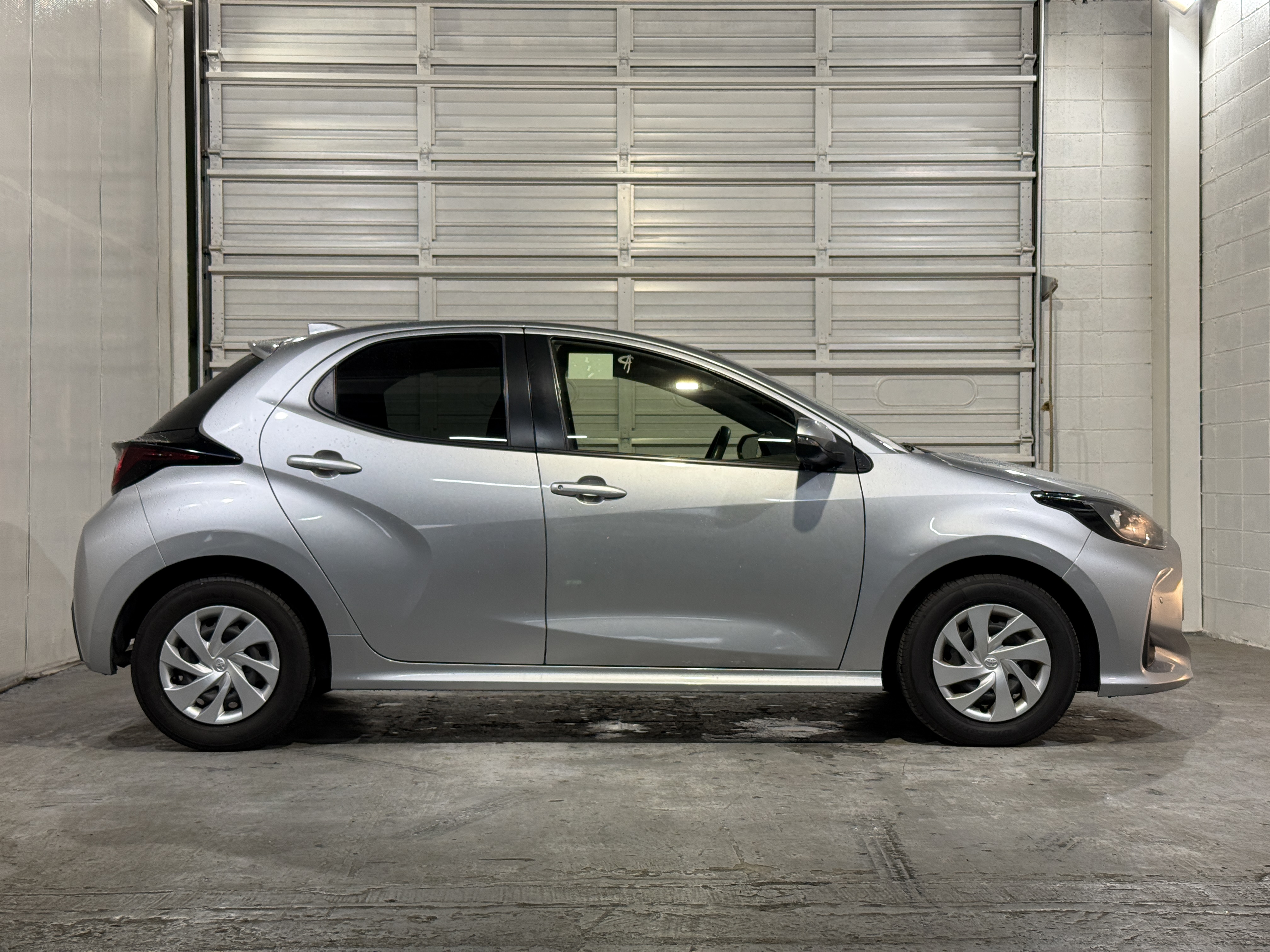 Toyota Yaris X, миниатюра 2