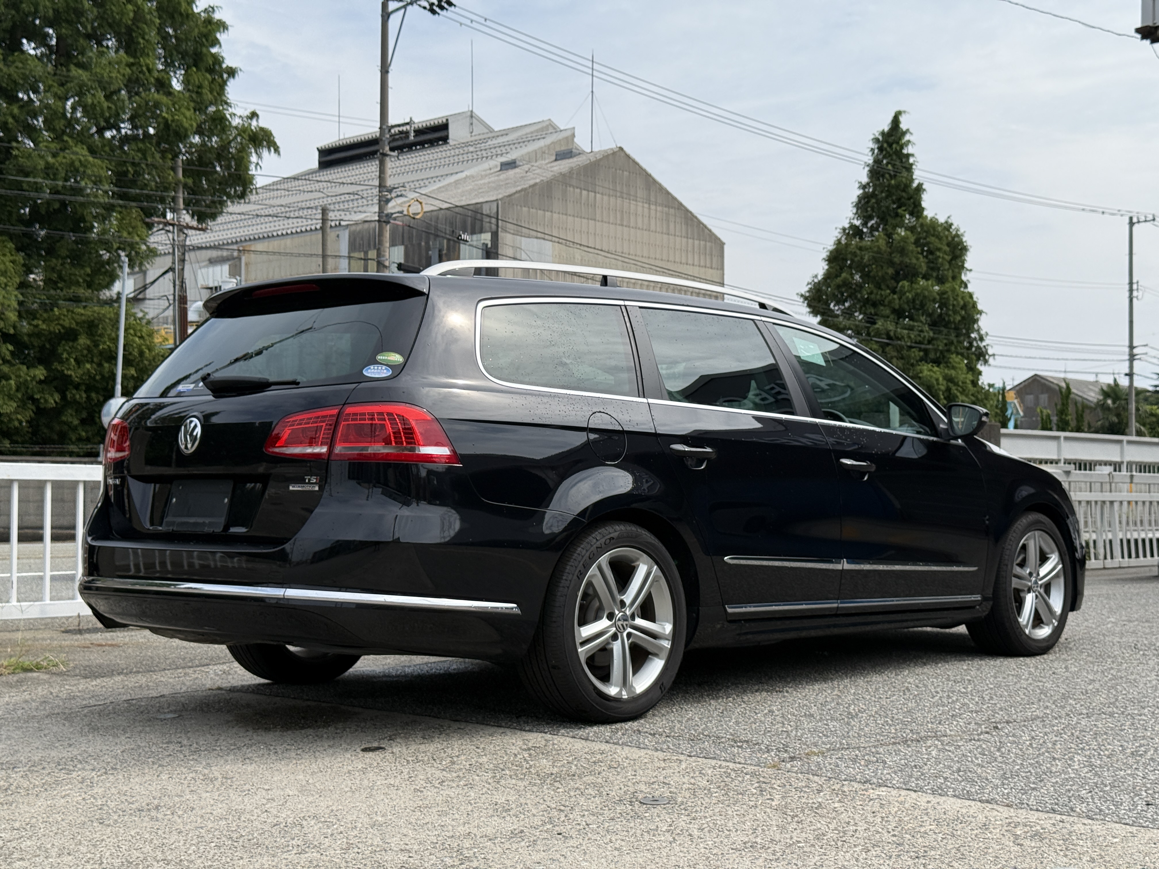 Volkswagen Passat R LINE EDITION, миниатюра 3
