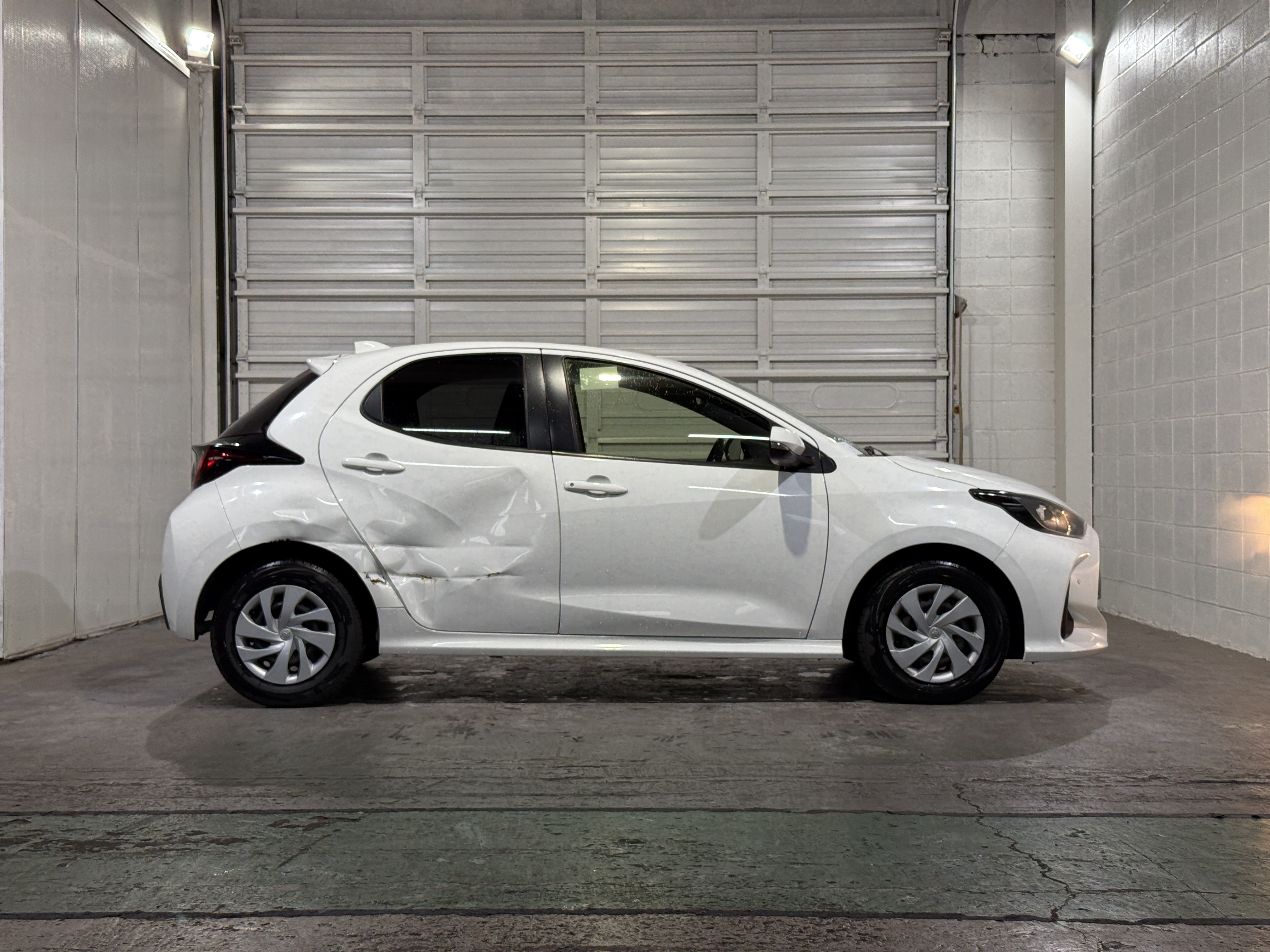 Toyota Yaris X, миниатюра 2