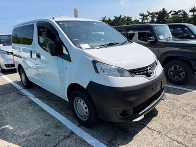 Nissan NV200 4WD