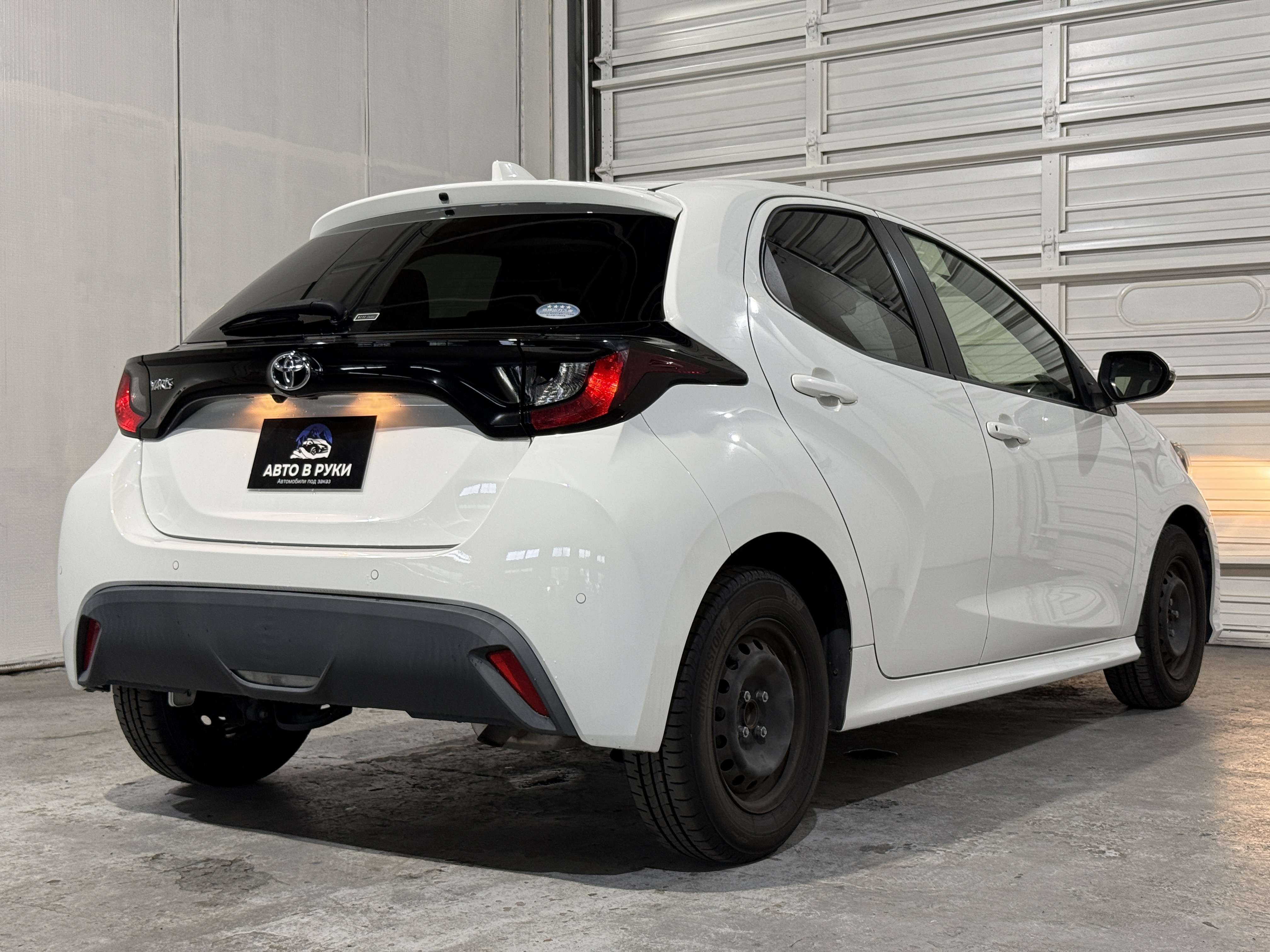 Toyota Yaris X SMART ENTRY -PKG, миниатюра 3