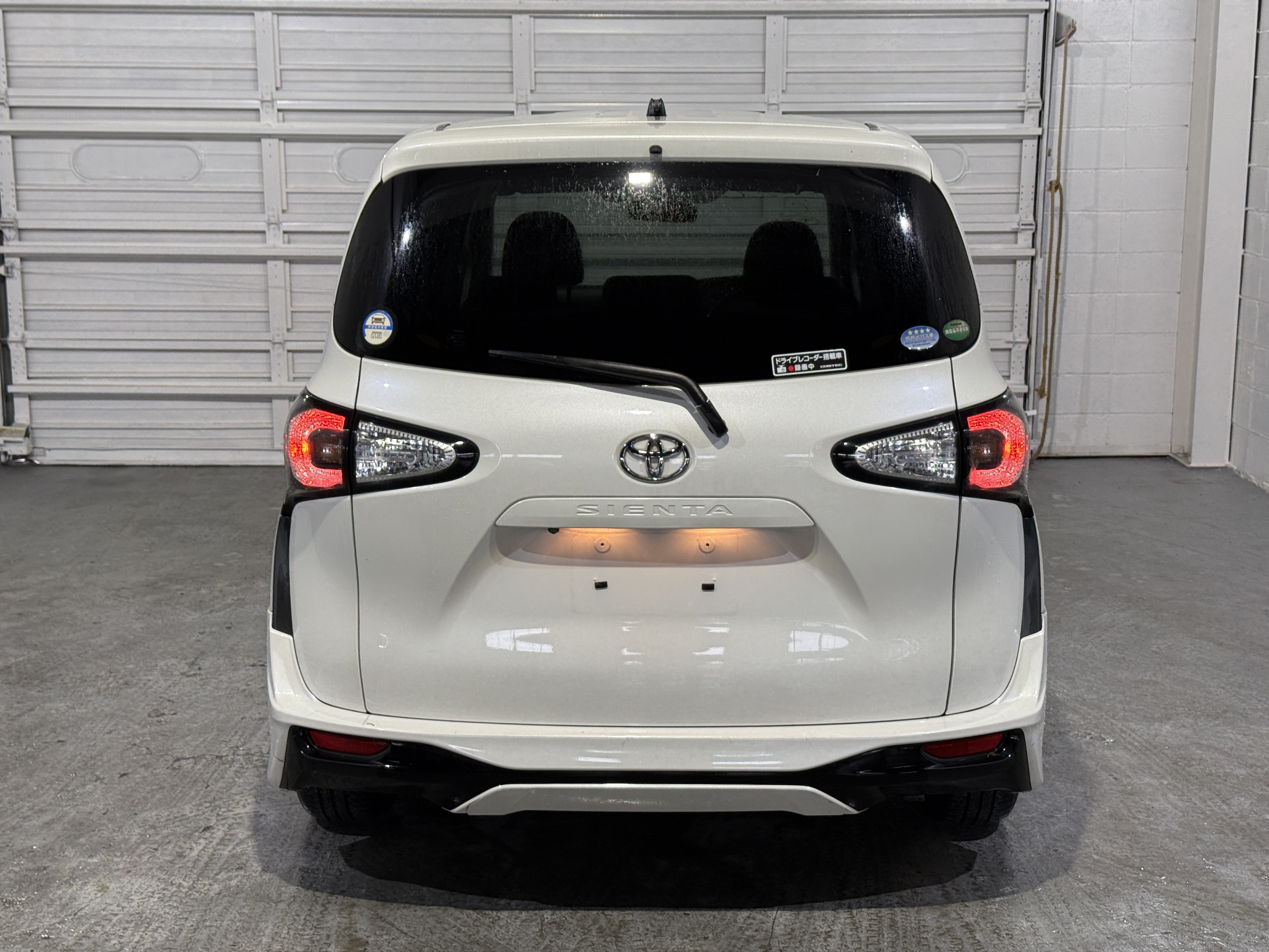 Toyota Sienta X, миниатюра 4