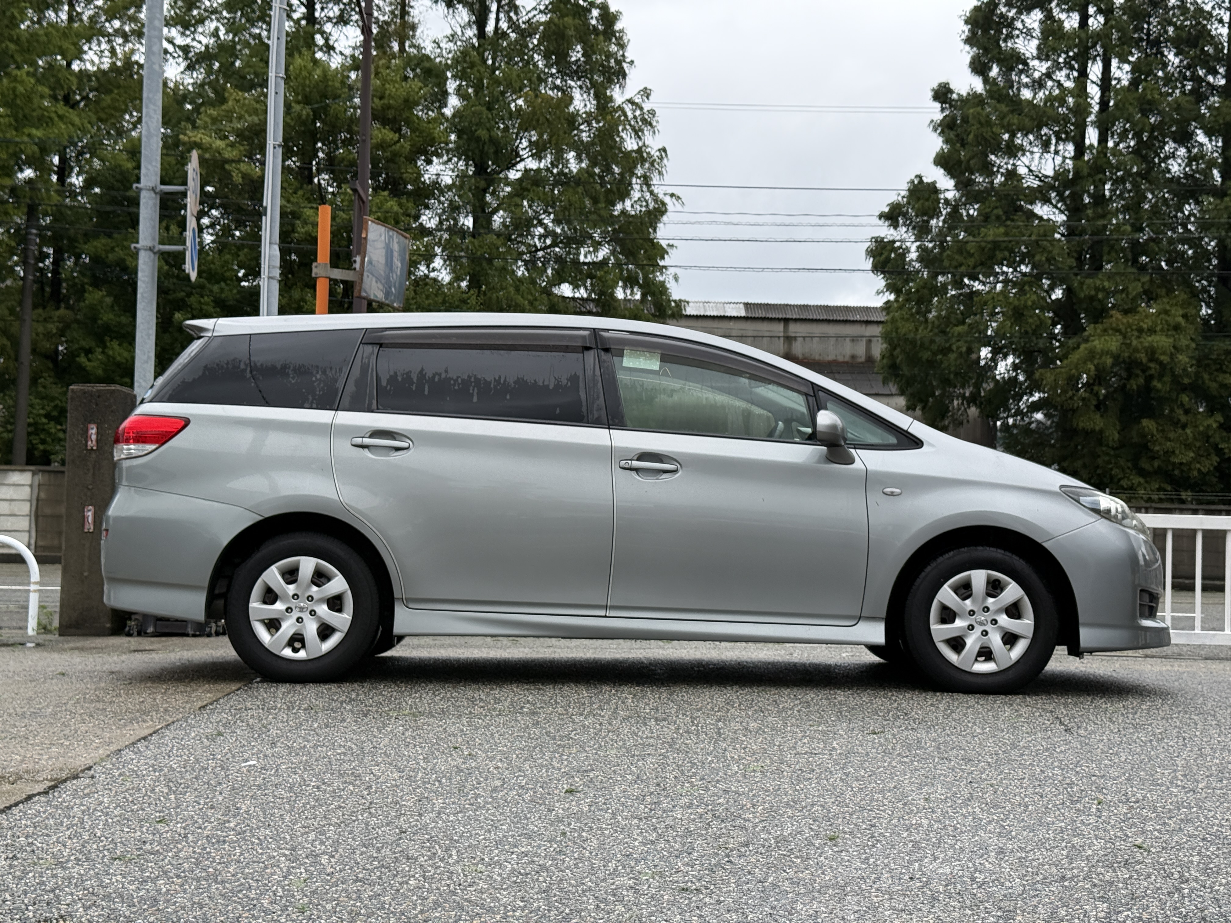 Toyota Wish 1.8X HID SELECTION, миниатюра 2