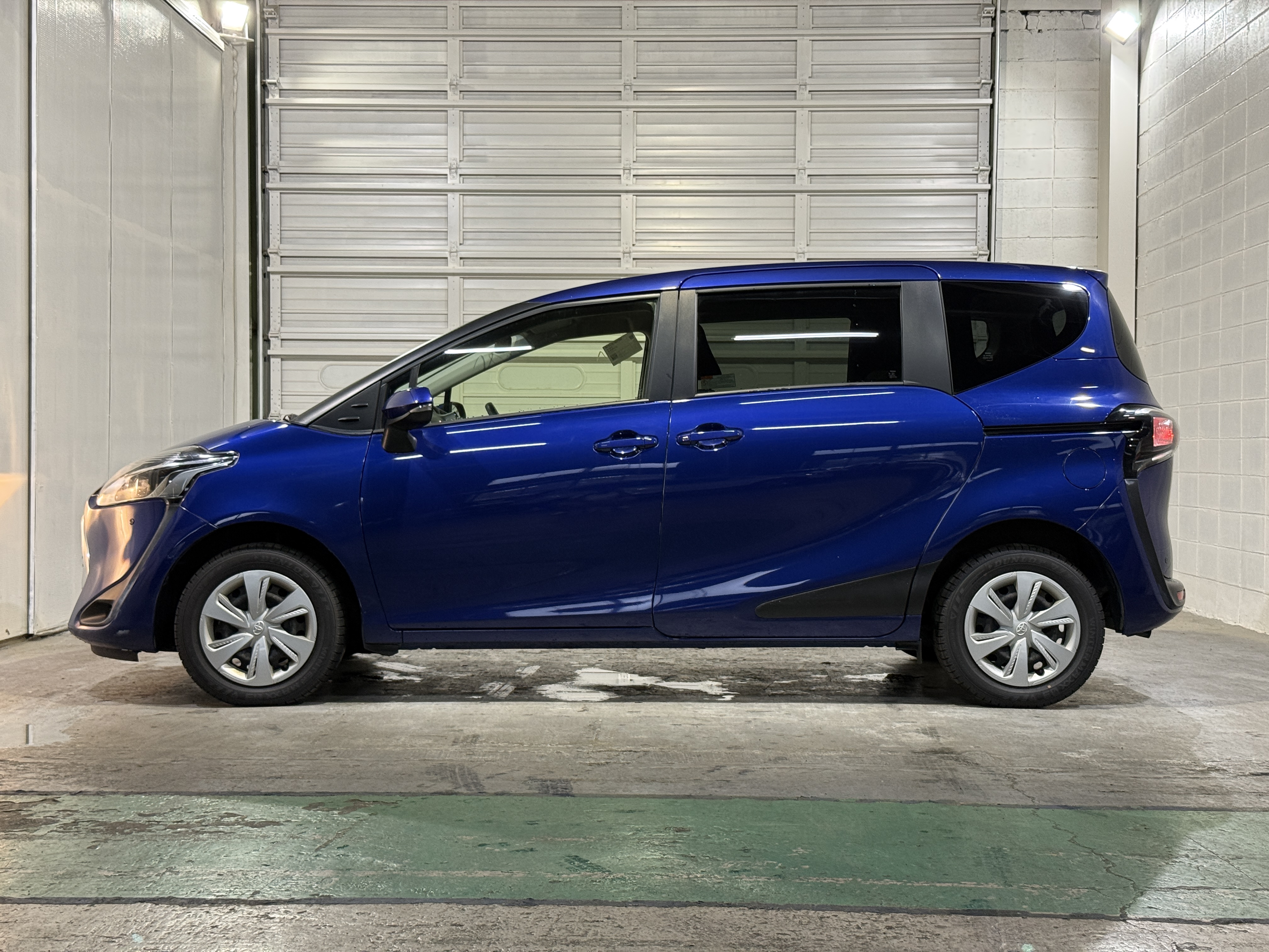 Toyota Sienta X 4WD, миниатюра 6