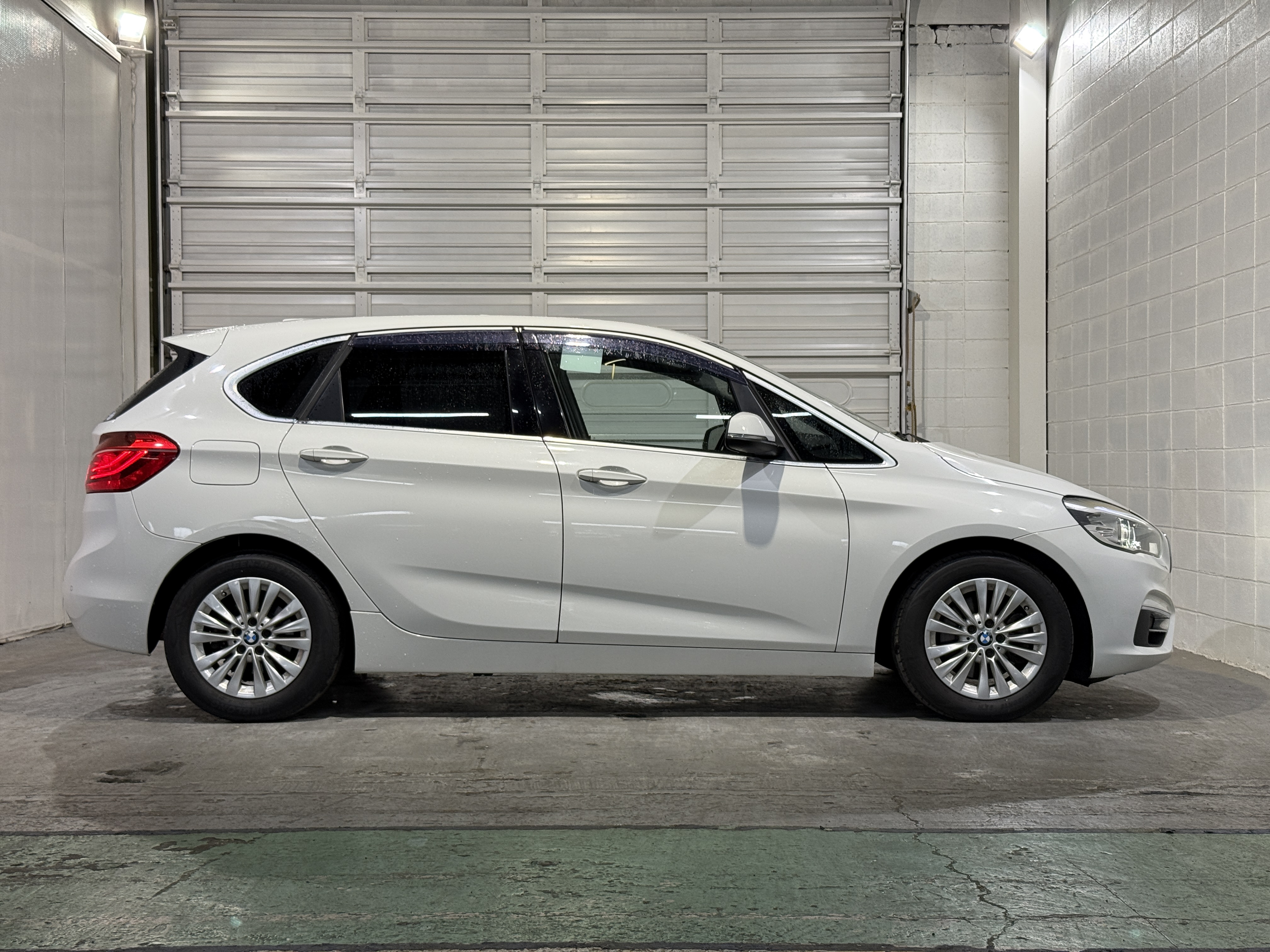 BMW 2 Series 218I 5D, миниатюра 2
