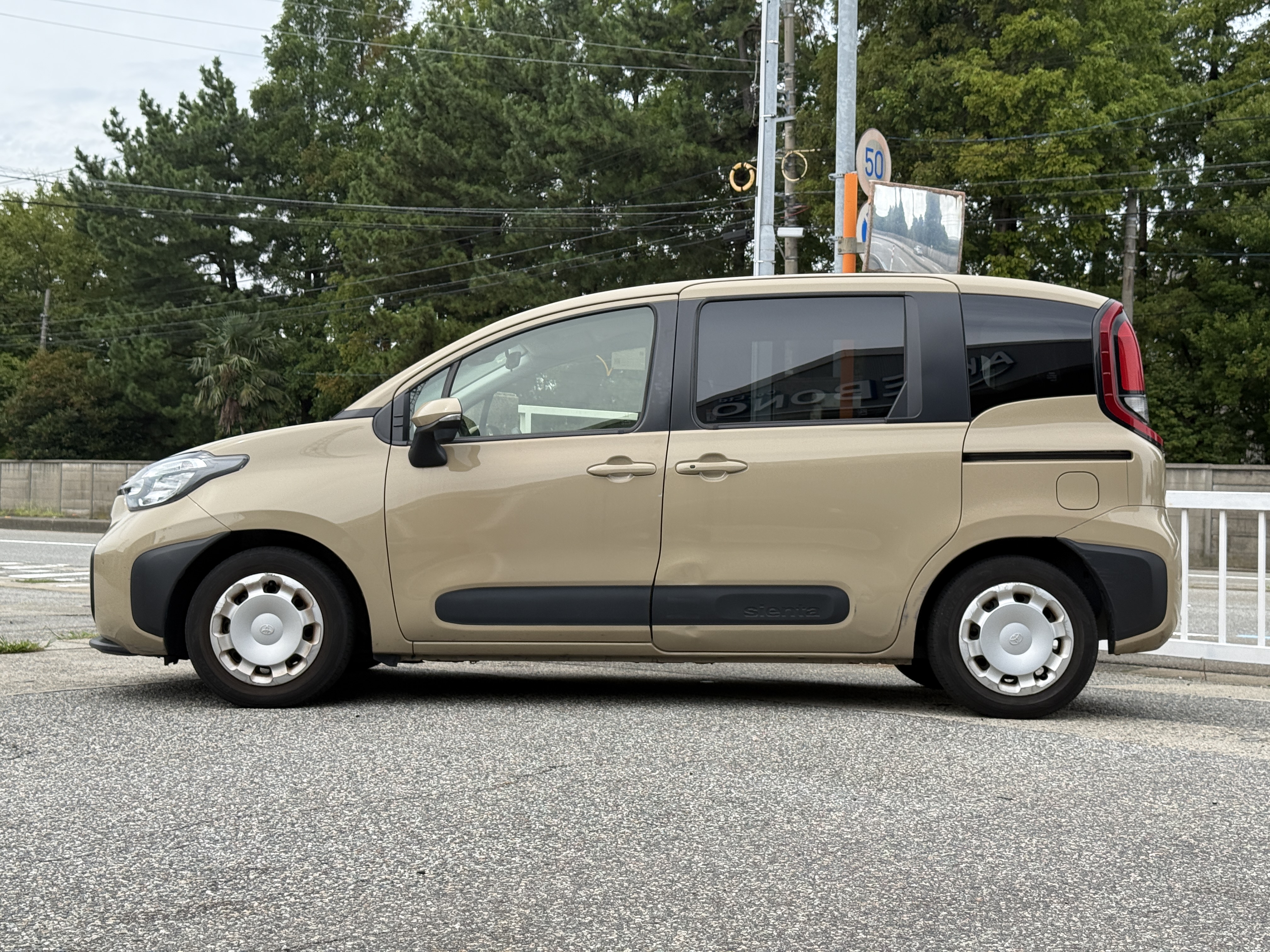 Toyota Sienta G, миниатюра 6