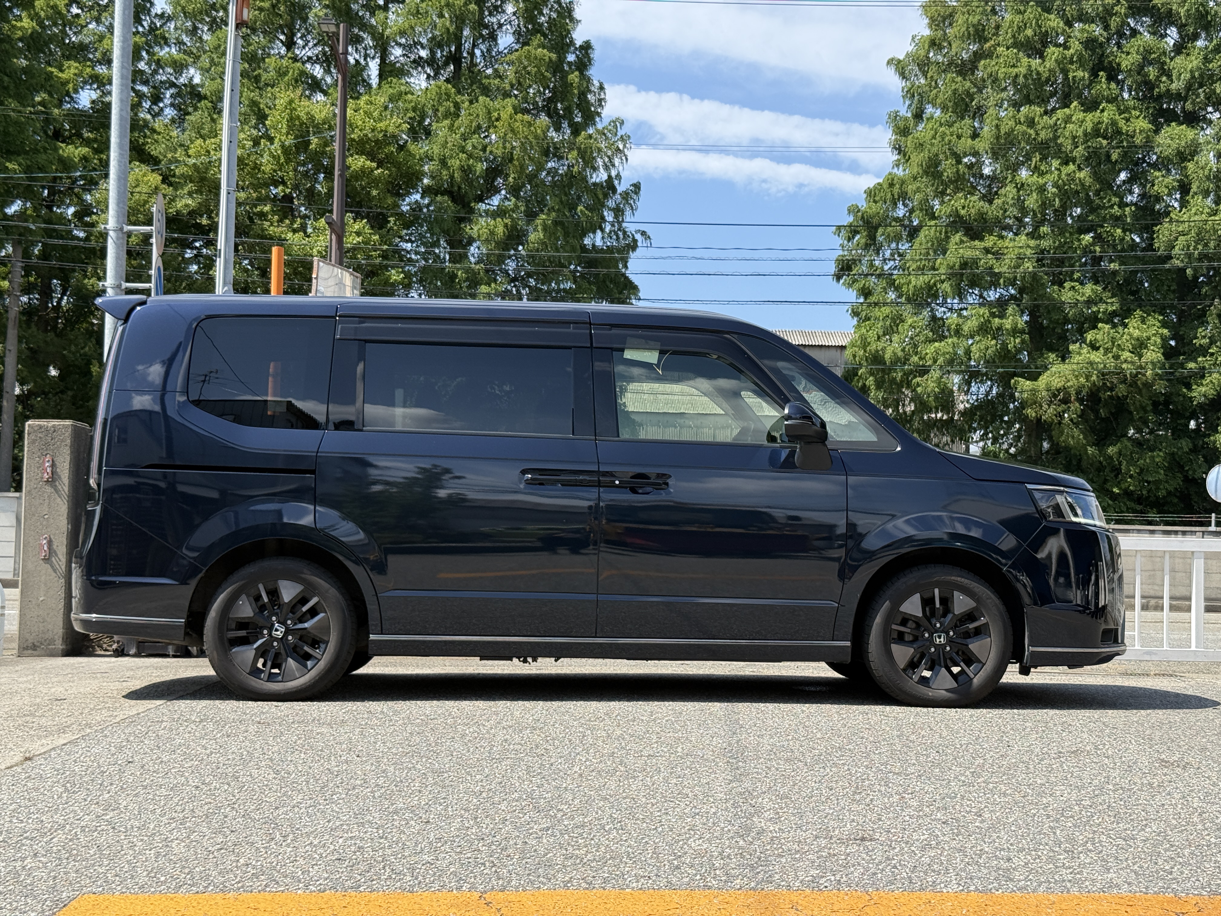 HONDA STEPWGN 4WD 8SEATS, миниатюра 2