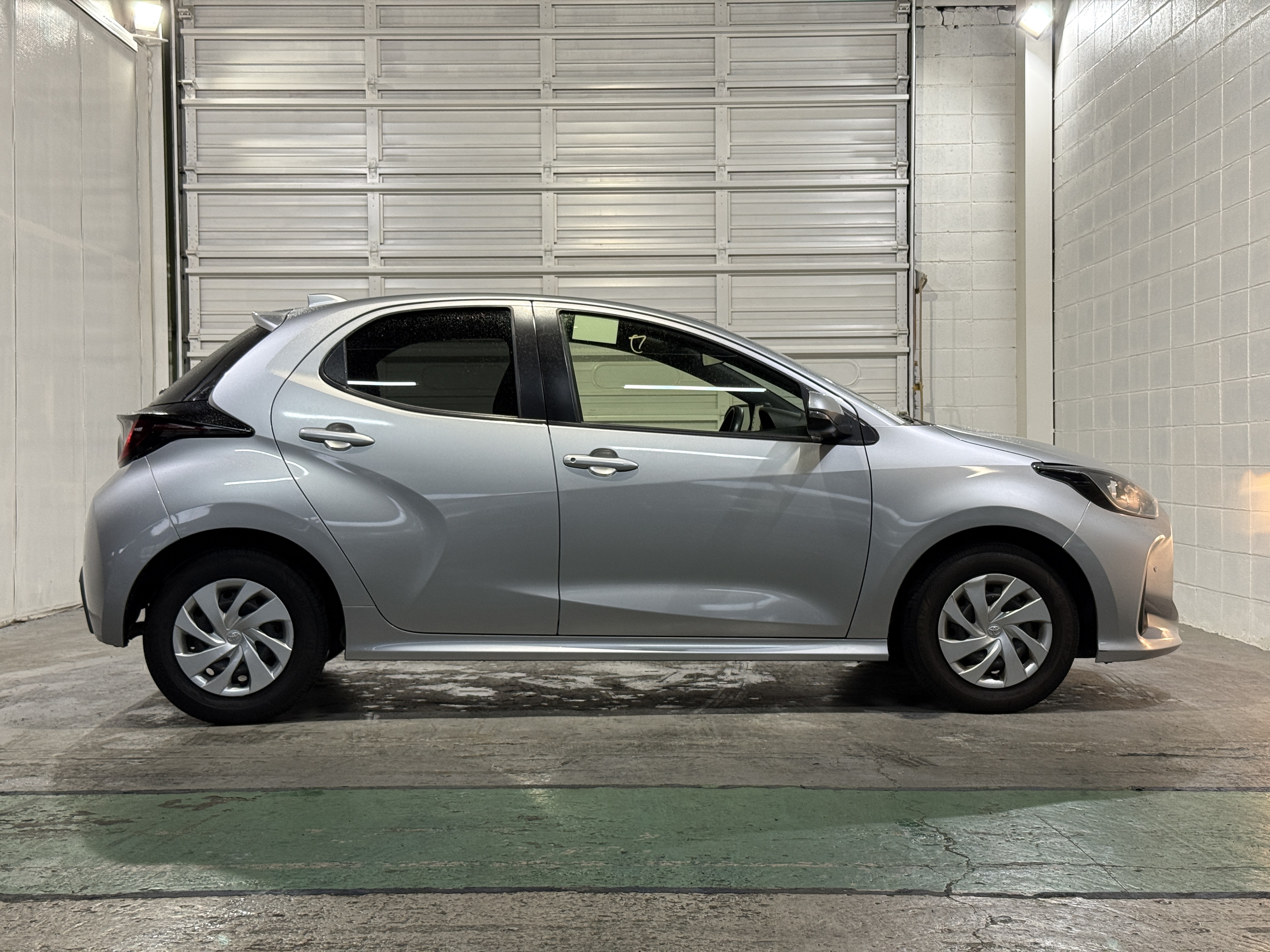 Toyota Yaris X, миниатюра 2