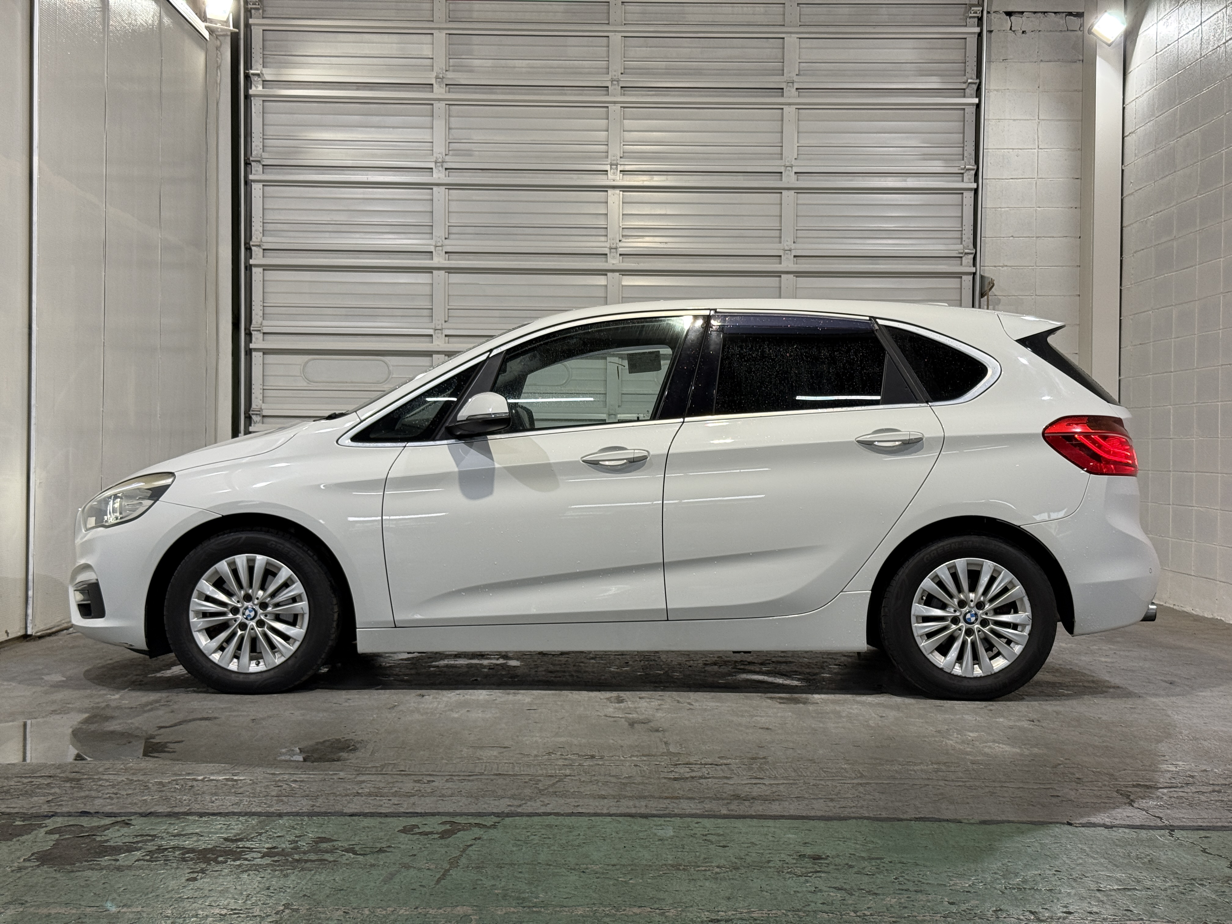 BMW 2 Series 218I 5D, миниатюра 6