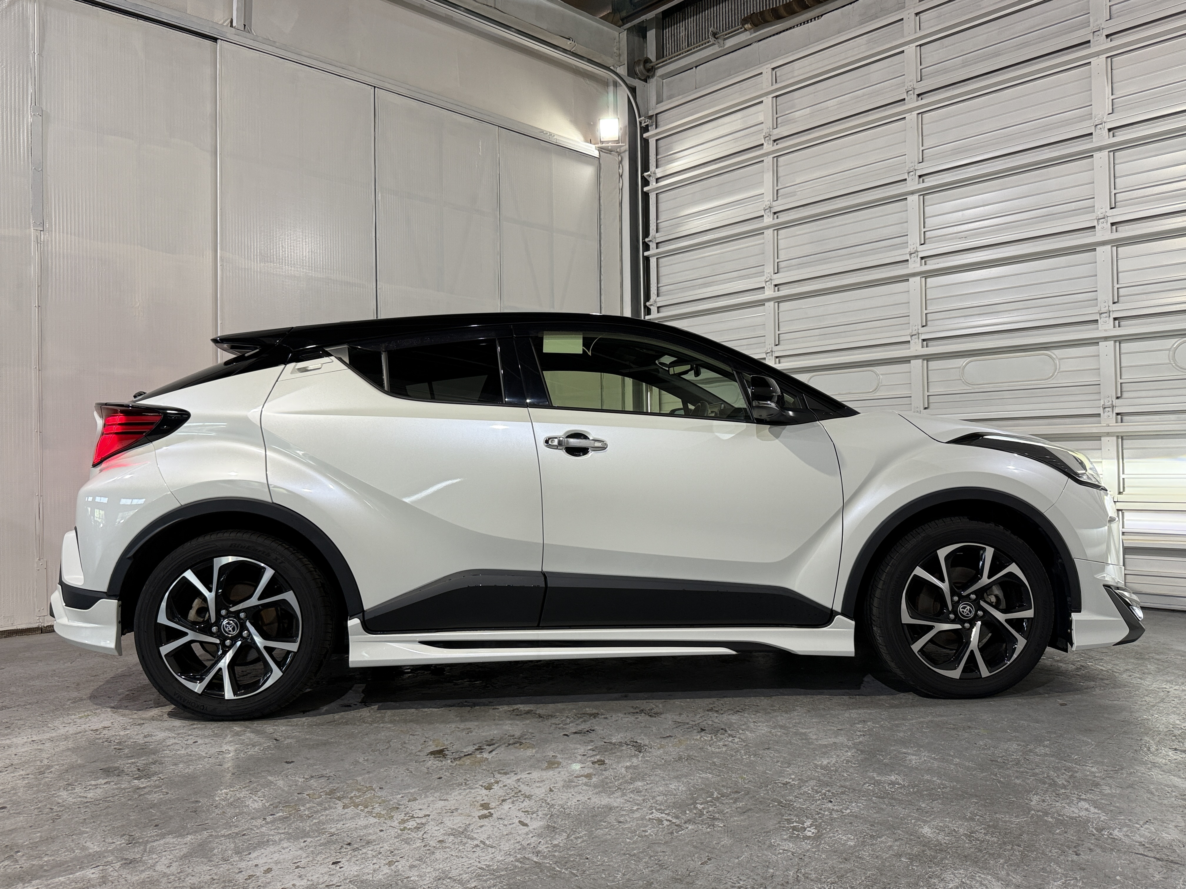 Toyota C-HR G-T AWD 4WD, миниатюра 2